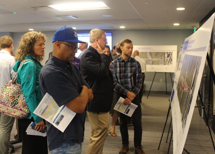 At Mayo Bridge meeting, citizens call for two-lane design, protected bike lanes